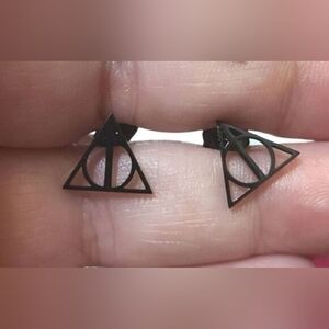 Black Harry Potter BNWT deathly Hallows Universal Earrings Studs Gothcore Fandom